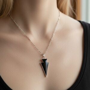 Black Silver Arrowhead Necklace NEW